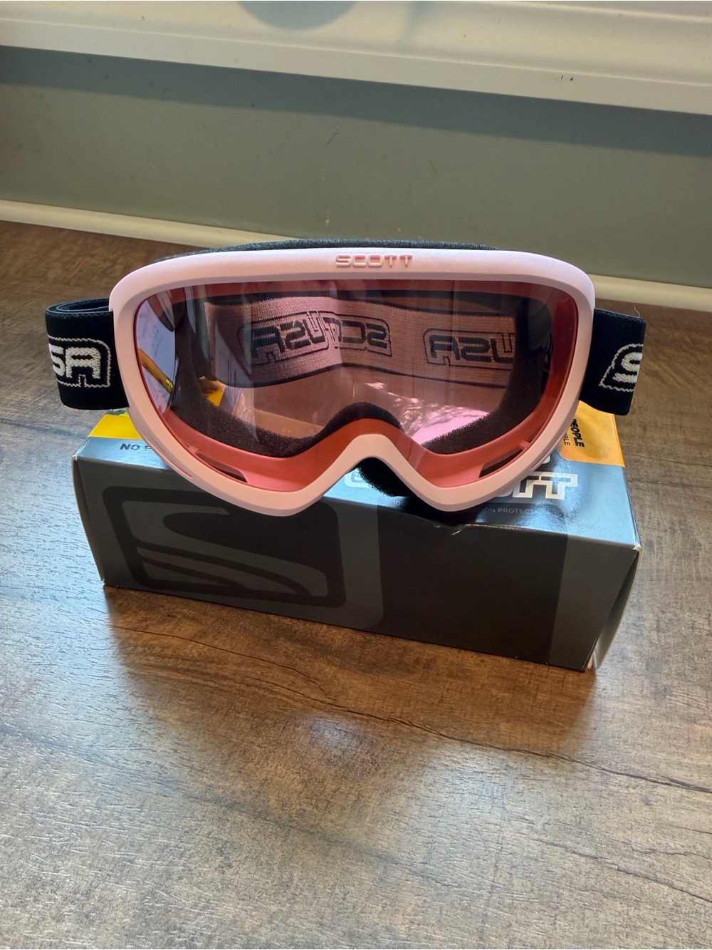 Scott Pink Snow Goggles with Black Strap